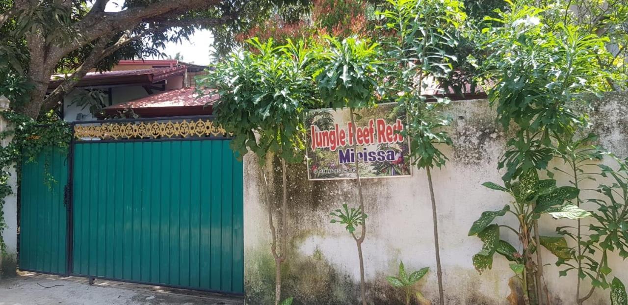 Jungle Reef Rest Hotel Mirissa Exterior foto